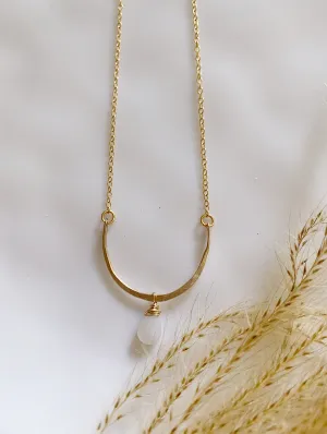 Curve Necklace | Moonstone