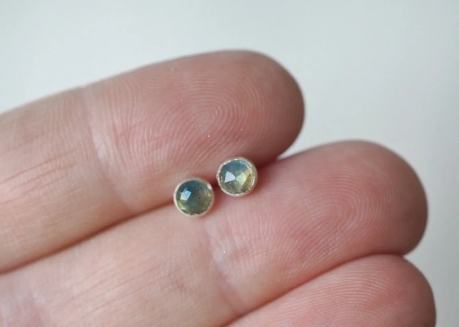 Lyra Gemstone Stud Earrings - 4mm