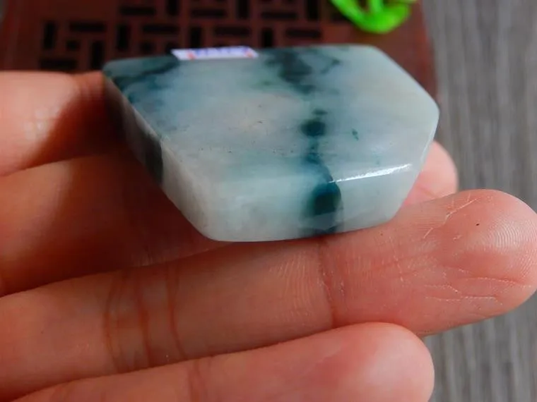 Natural Jade Rough Jadeite Raw (43g, 49X42X8mm)